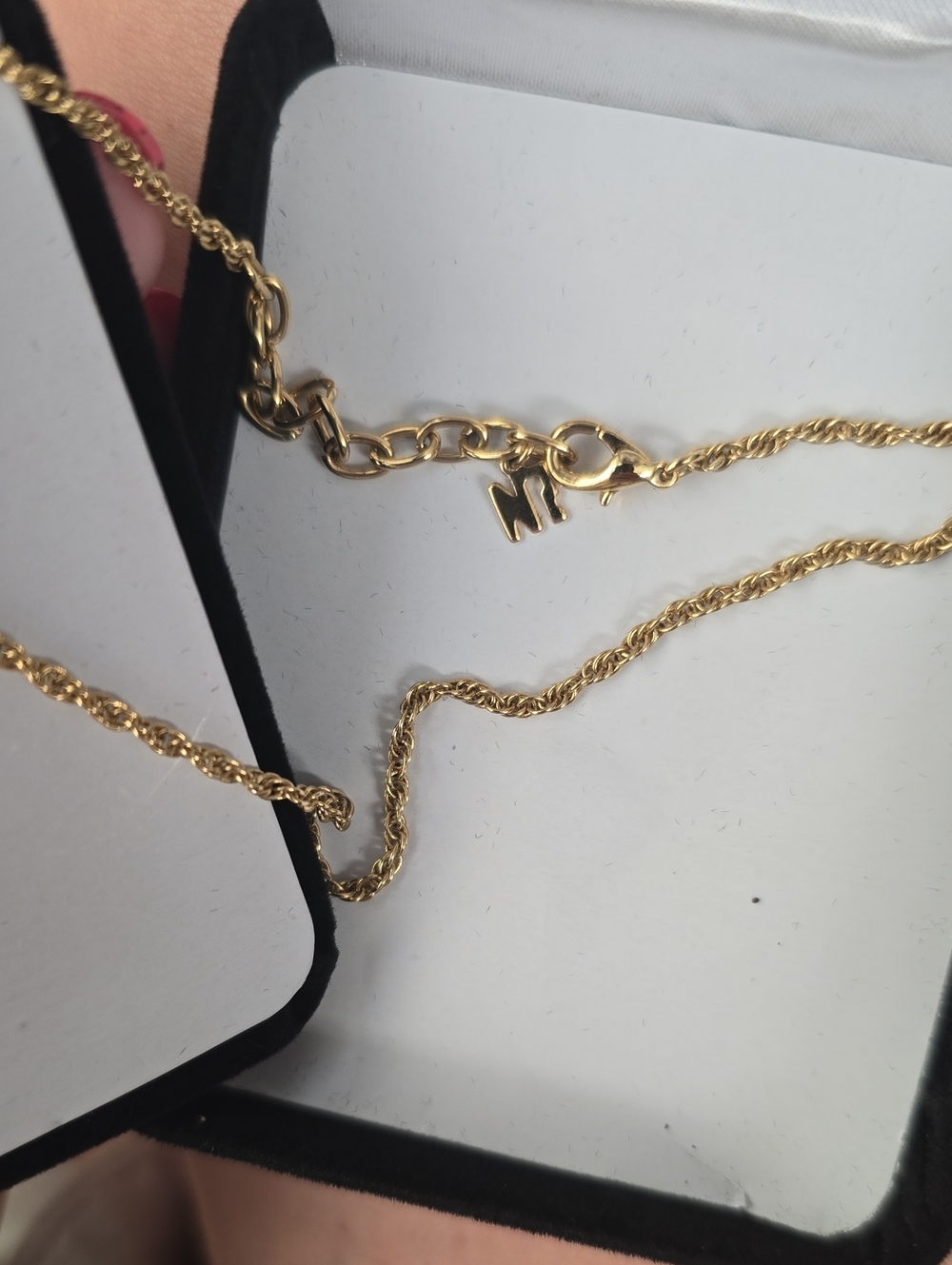 Nina Ricci Necklace - Picture 4 of 4